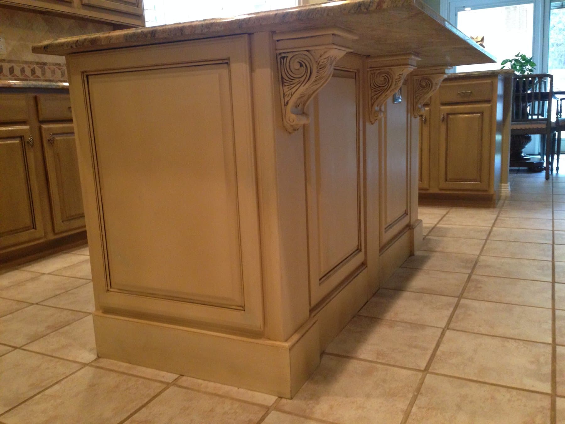 Glazed island with corbels