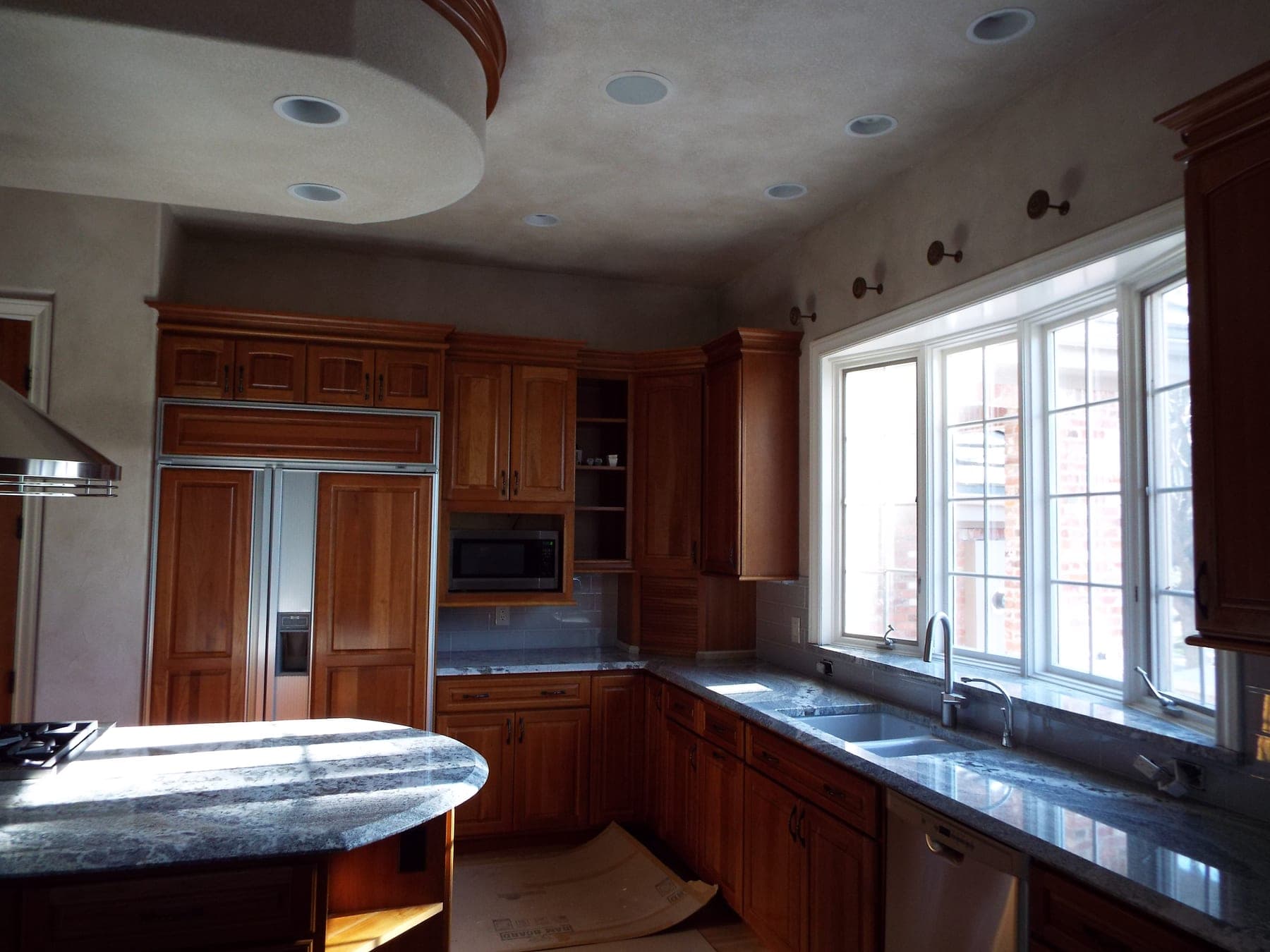 Cherry kitchen
